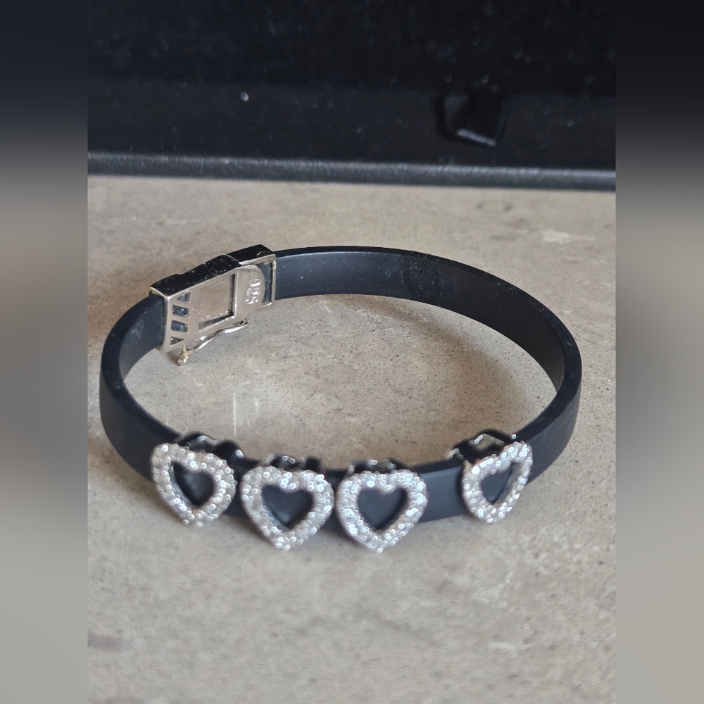 D. Berkeley Black Silicone Bracelet with Sterling Silver Heart Charms – 925